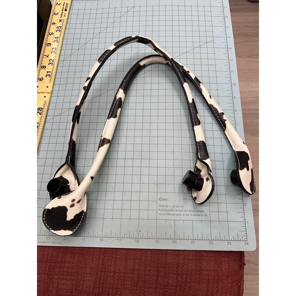 JEN & CO Versa Tote VEGAN LEATHER Cow Straps AOP Set of 2 NEW
